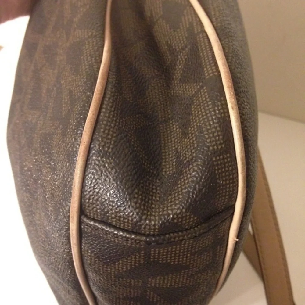 Michael Kors signature mk two way shoulder bag